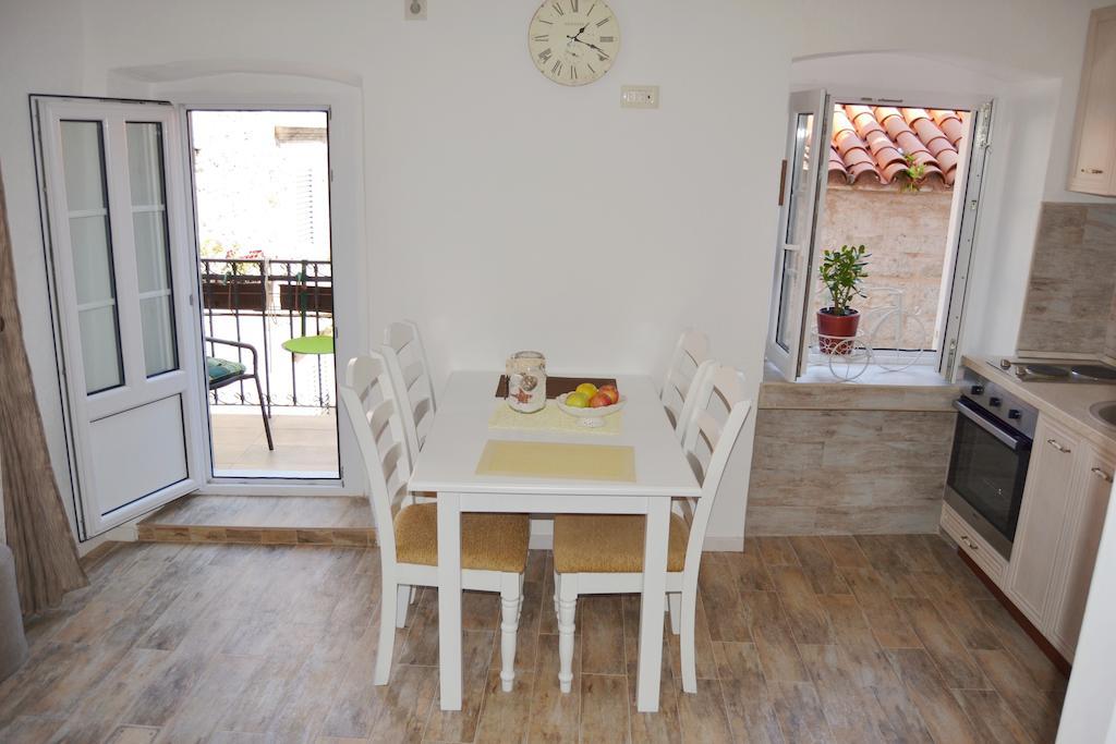 Bell Tower Apartment Budva Luaran gambar
